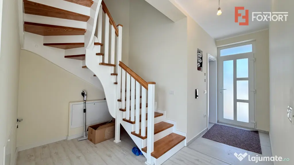 Duplex de vanzare, 4 camere - curent trifazic Giroc - ESO - Giroc (Timis)