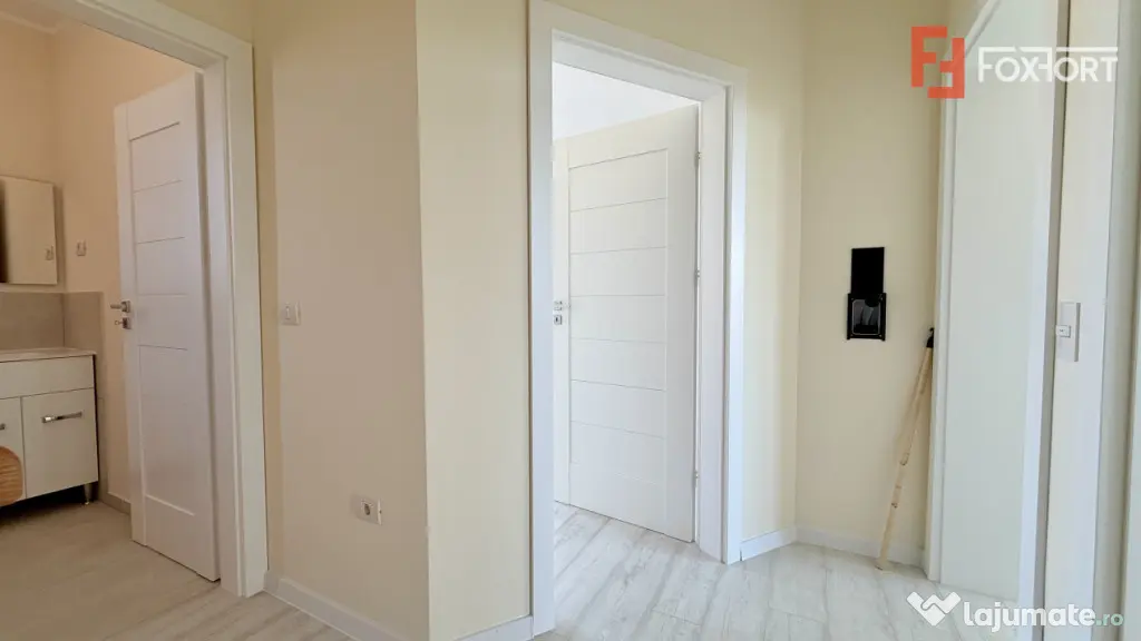 Duplex de vanzare, 4 camere - curent trifazic Giroc - ESO - Giroc (Timis)