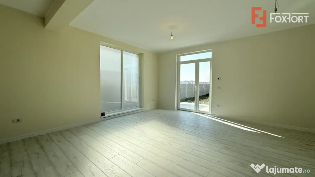 Duplex de vanzare, 4 camere - curent trifazic Giroc - ESO - Giroc (Timis)