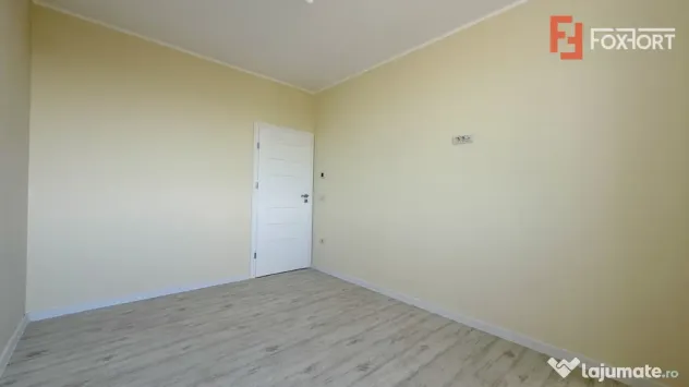 Duplex de vanzare, 4 camere - curent trifazic Giroc - ESO - Giroc (Timis)