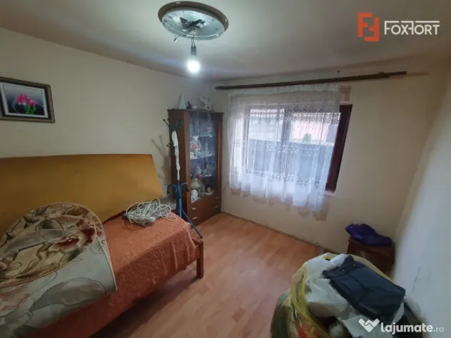 Casa individuala 6 camere si teren 1200 mp, in Gataia - Gataia (Timis)