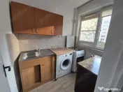 Dristor etaj 6 semidecomandat la metrou 