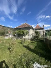 Casă individuală de vânzare 100 mp + teren 1887 mp ?