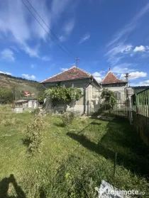 Casă individuală de vânzare 100 mp + teren 1887 mp ?