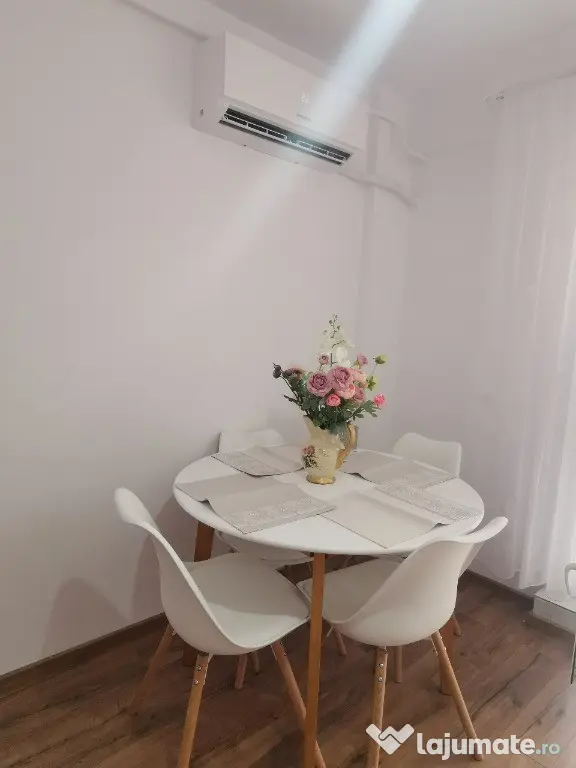 Apartament cu 2 camere zona Select cu loc de parcare - Botosani (Botosani)