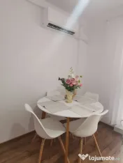Apartament cu 2 camere zona Select cu loc de parcare 