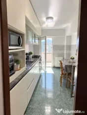 Apartament 3 camere, 2 bai, decomandat, mobilat, aer conditi 