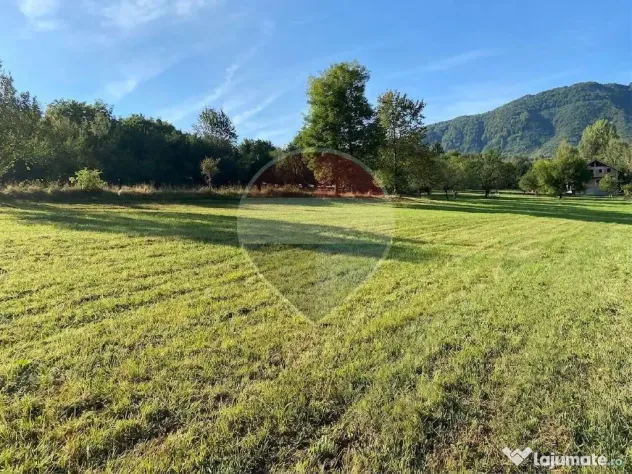 Teren 1,500mp Zarnesti zona Tohanita, priveliste deosebita, intre case - Zarnesti (Brasov)