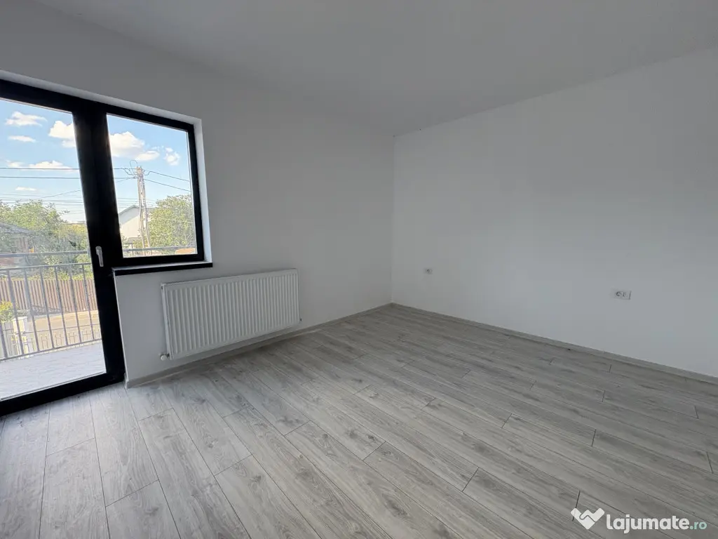 Finalizata!!!Casa single,P+1,4 camere,2 bai,beci,view, zona - Horpaz (Iasi)