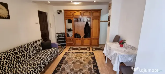 Dau în chirie apartament în Mărăști, Cluj-Napoca