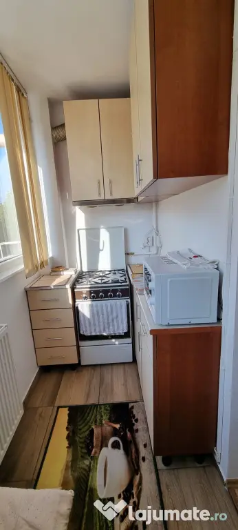 Dau în chirie apartament în Mărăști, Cluj-Napoca