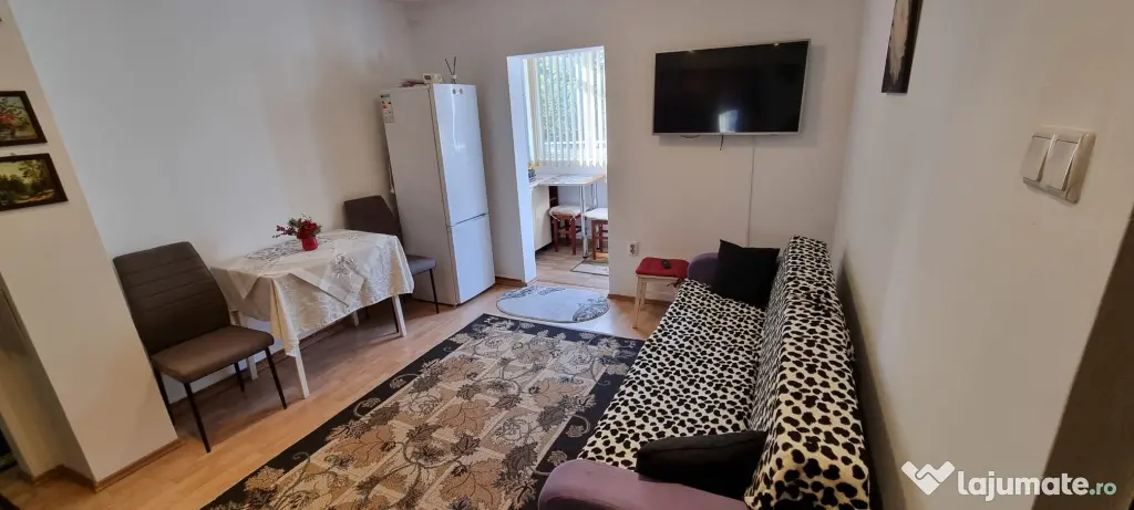 Dau în chirie apartament în Mărăști, Cluj-Napoca
