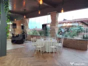 Pensiune cu 2 sali de evenimente, teren 6573 mp, zona Suceav