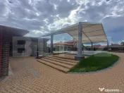 Pensiune cu 2 sali de evenimente, teren 6573 mp, zona Suceav