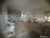 Pensiune cu 2 sali de evenimente, teren 6573 mp, zona Suceav