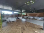 Pensiune cu 2 sali de evenimente, teren 6573 mp, zona Suceav