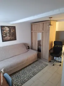 Casa de inchiriat in spatele Hotelului Bellaria pe str. Geo Chavez