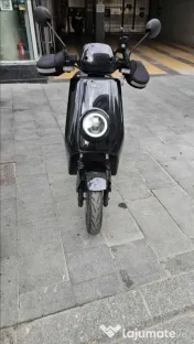 Scuter Electric 90km/h - 90km autonomie Niu NQi GTS PRO