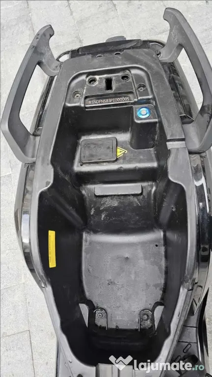Scuter Electric 90km/h - 90km autonomie Niu NQi GTS PRO