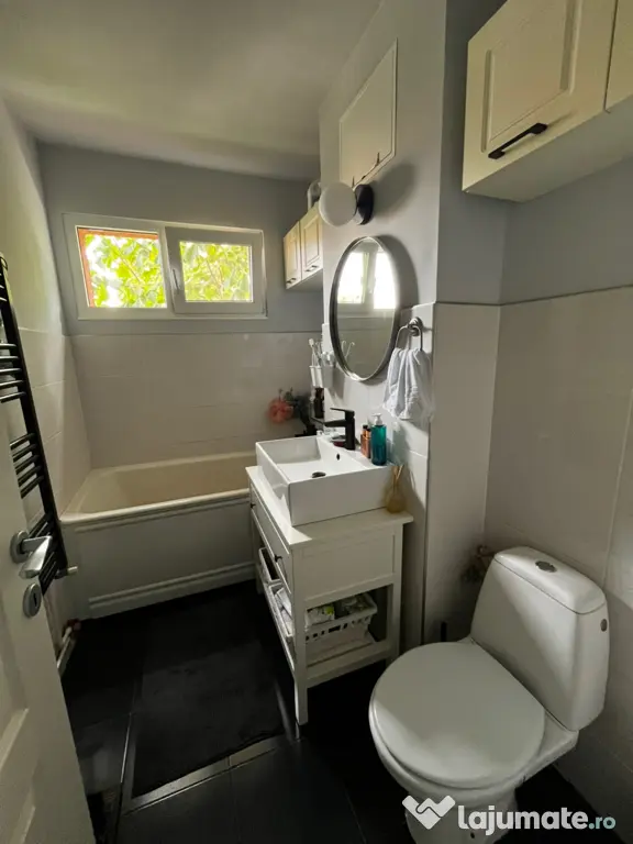 Apartament 2 camere Aleea Lăcrămioarelor
