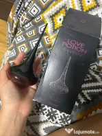 Parfum eclat si parfum love potion un cadou frumos