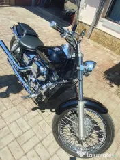 Moto Honda Shadow 750DC spirit 