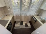Apartament cu 3 camere, 64mp, zona Nufarul, se ofera spre in