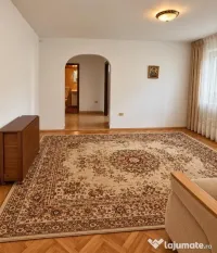 Apartament 3 camere – ultracentral, 63 mp, orientare S-V – 69.900 EUR