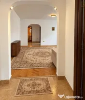 Apartament 3 camere – ultracentral, 63 mp, orientare S-V – 69.900 EUR 