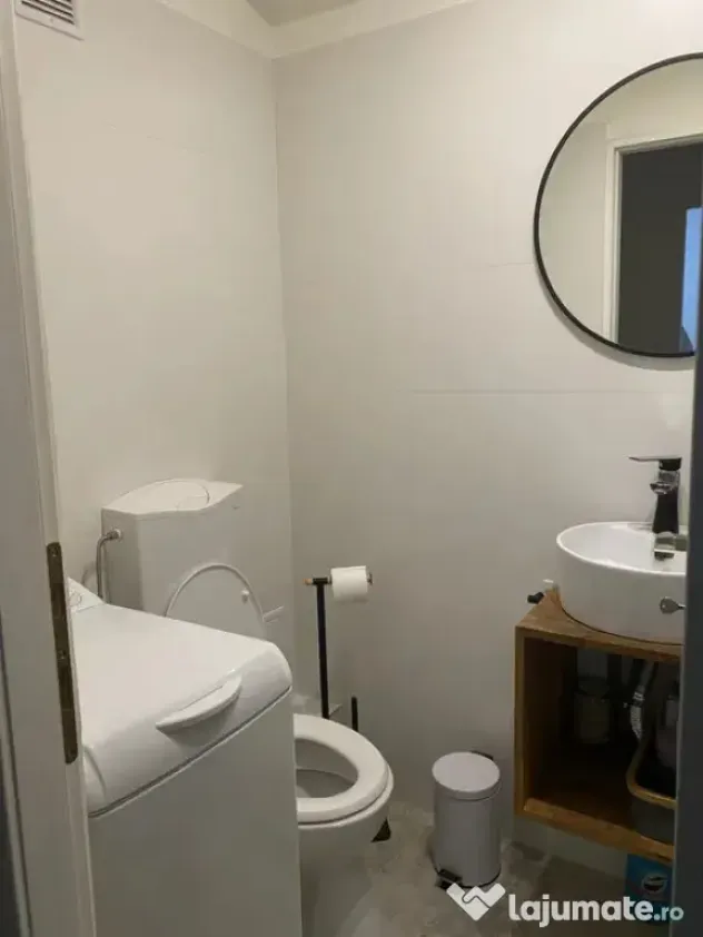 Garsonieră modernă, complet renovată și mobilată - Brasov (Brasov)