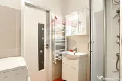 Apartament o cameră de închiriat zona Ultracentral-B-dul DECEBAL 