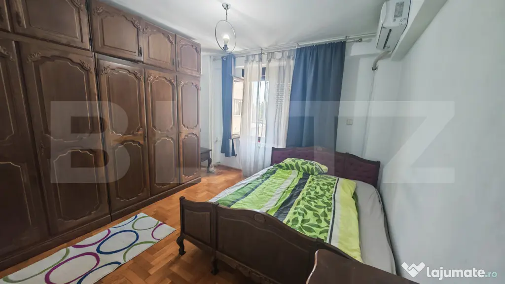 Apartament cu 3 camere zona Centrul Civic, de inchiriat - Oradea (Bihor)