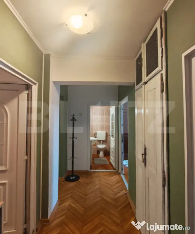 Apartament cu 3 camere zona Centrul Civic, de inchiriat - Oradea (Bihor)