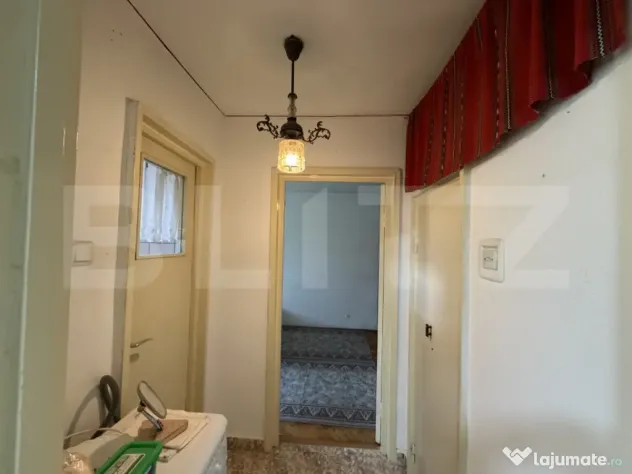Apartament 2 camere , etaj 2, zona Garofitei - Targu Jiu (Gorj)