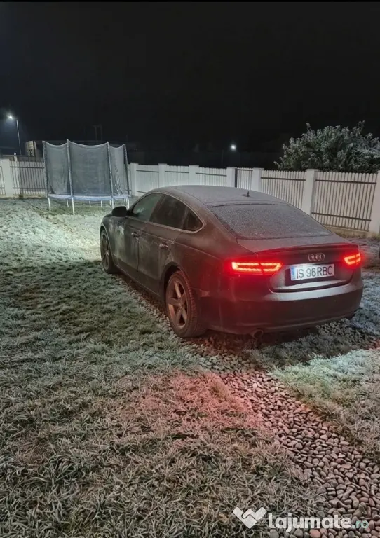 Vand Audi A5 2011