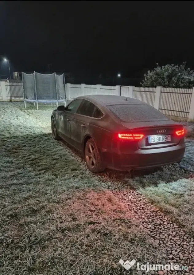 Vand Audi A5 2011