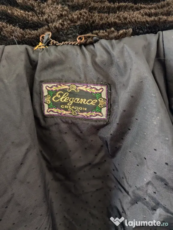 Haină de blană vintage / retro cu glugă – model deosebit, croi amplu
