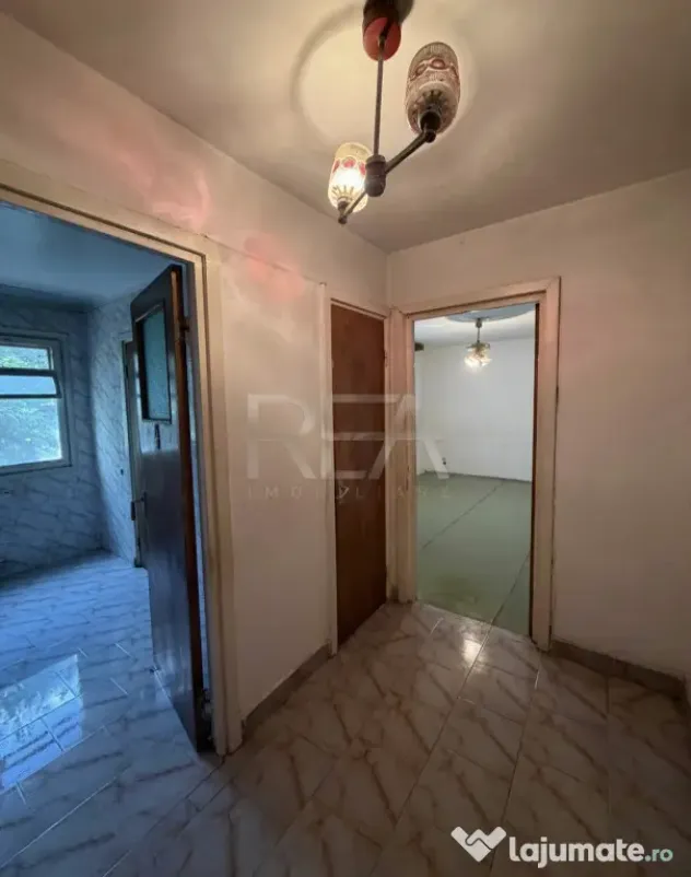 3 camere, 1/4, 67 mp-Apusului-Str. Floarea Rosie - Bucuresti (Bucuresti-Ilfov)