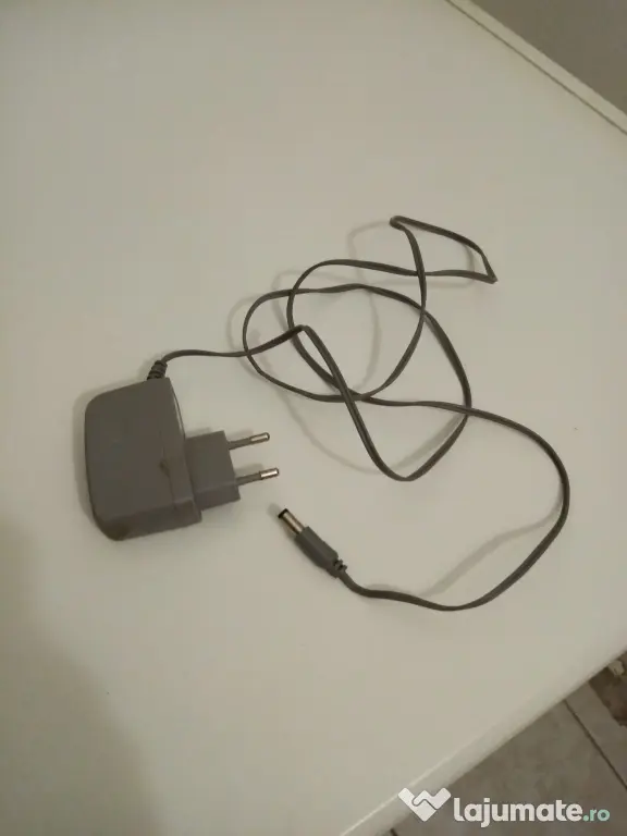 Alimentator router wireless
