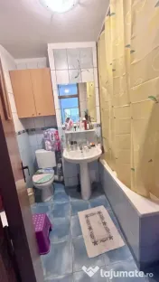 3 camere Chișinău decomandat, inst. schimb., parcare, an 1