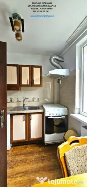 Apartament 2 camere,echipat complet, etaj 2, boxa, Central-Scoala nr.2 