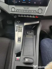 Peugeot 308 an 2022 km 22000 
