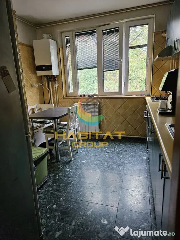 Apartament 4 camere de vanzare Titan, Centrala, Metrou - Bucuresti (Bucuresti-Ilfov)