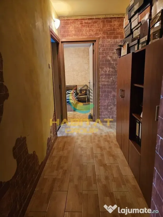 Apartament 4 camere de vanzare Titan, Centrala, Metrou - Bucuresti (Bucuresti-Ilfov)