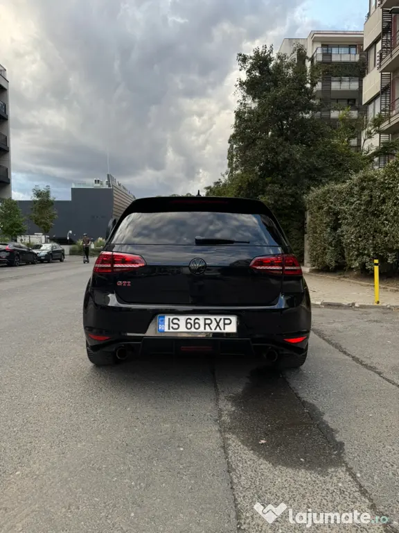 Volkswagen Golf 7 GTI Performance