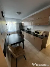 Apartament de inchiriat - 4 camere - Zona Umf