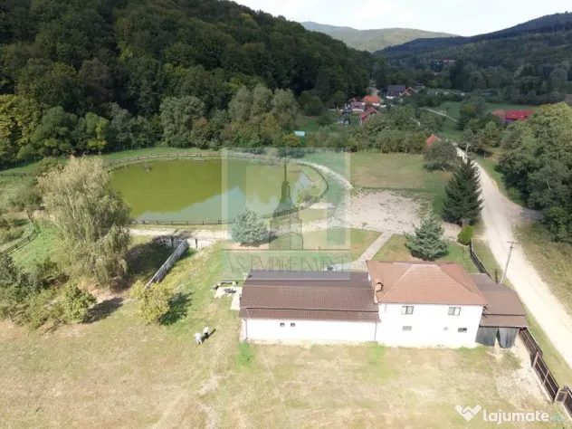Complex Turistic activ, 2 lacuri ,teren 16800 mp -zona Valea Dobârlău - Valea Dobarlaului (Covasna)
