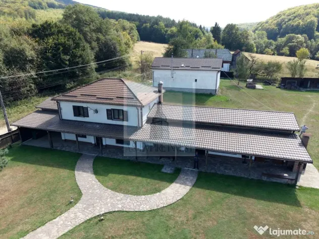 Complex Turistic activ, 2 lacuri ,teren 16800 mp -zona Valea Dobârlău - Valea Dobarlaului (Covasna)