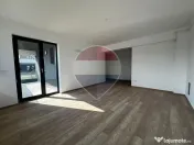 Apartament cu 2 camere de închiriat in bloc nou Valcom Residence III 