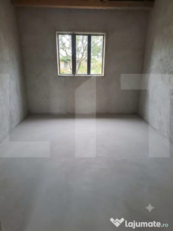 Casă Spațioasă 353 mp, Construcție Solidă din BCA, Tere - Braesti (Botosani)